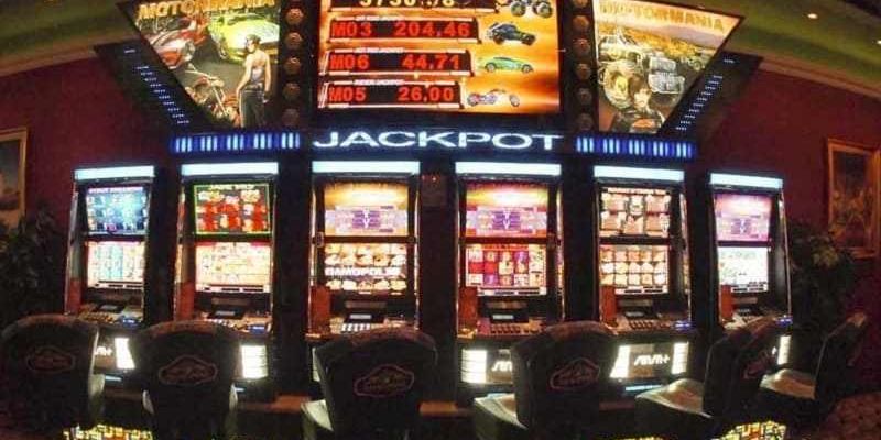 Jackpot Là Gì? Vì Sao Jackpot Thu Hút Rất Nhiều Người Chơi 3 Khi đã hiểu Jackpot là gì, tiếp theo bạn cần tìm hiểu sân chơi uy tín