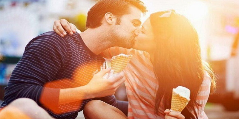 Nằm Mơ Thấy Người Yêu Cũ Thì Nên Đánh Ngay Những Con Số Nào? 3 Mơ thấy người yêu cũ hôn mình thì đánh con 87, 54