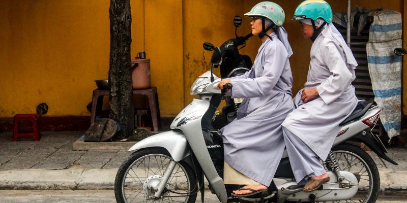 Mơ mất xe máy là điềm lành hay dữ? Nên đánh con số gì để trúng xổ số 3 Ngủ mơ mất xe máy nên đánh con số gì?